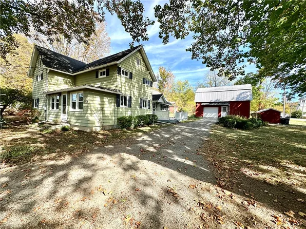 11534 Maple Ave, Naples, NY 14512