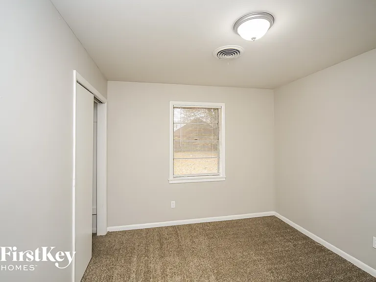 2901 Clarke Rd — Photo 11