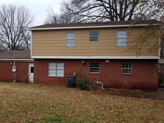 2nd image of 8536 Chesterfield Dr