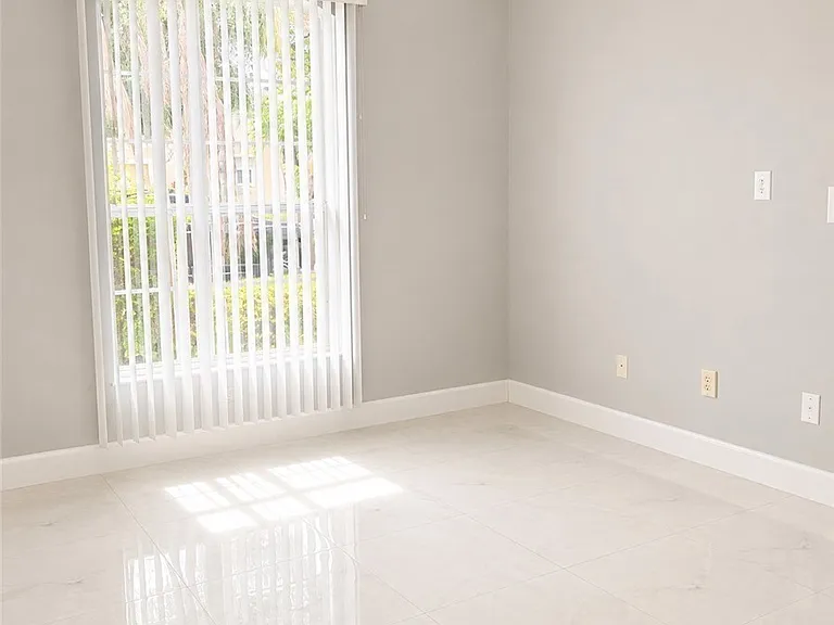 9561 Blue Stone Cir — Photo 5
