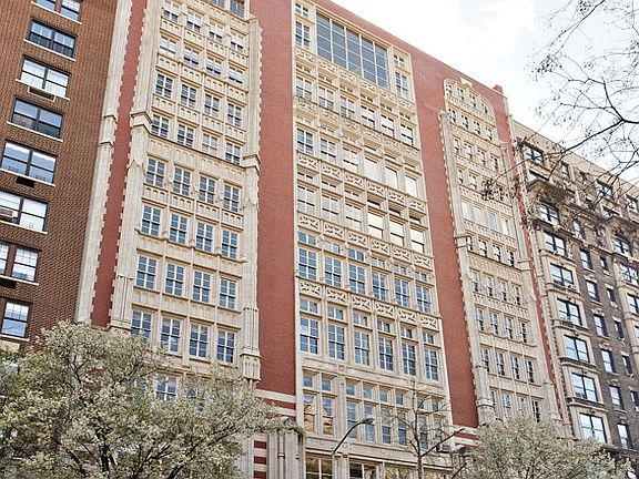 2nd image of 44 W 77th St #1W
