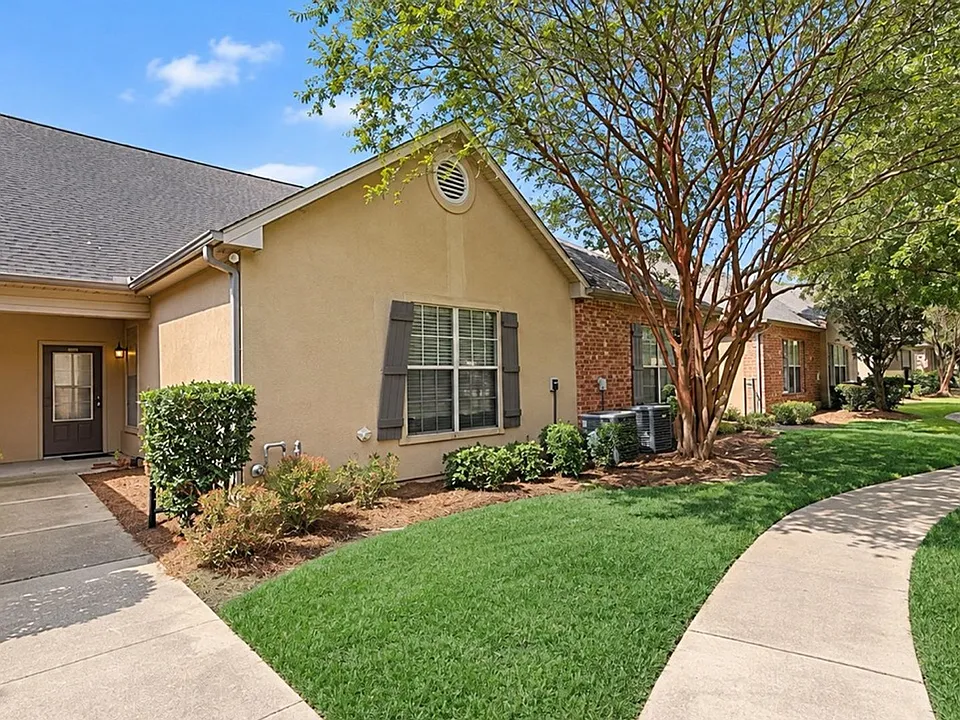 809 Summer Breeze Dr