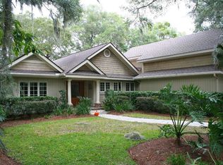 19 N Calibogue Cay Rd, Hilton Head Island, SC 29928