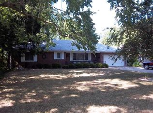 315 Meadowgrove Dr, Englewood, OH