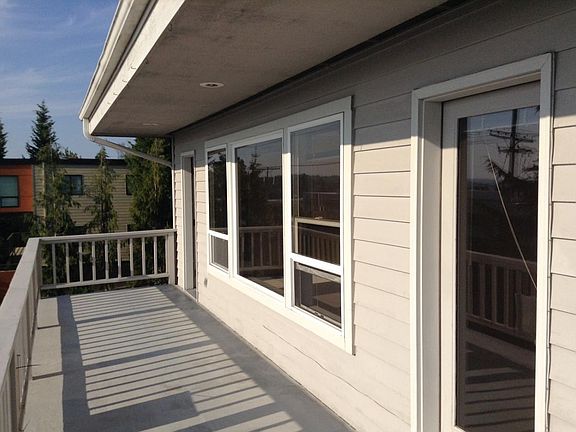 Fantastic Light Exposure via Big Picture Windows