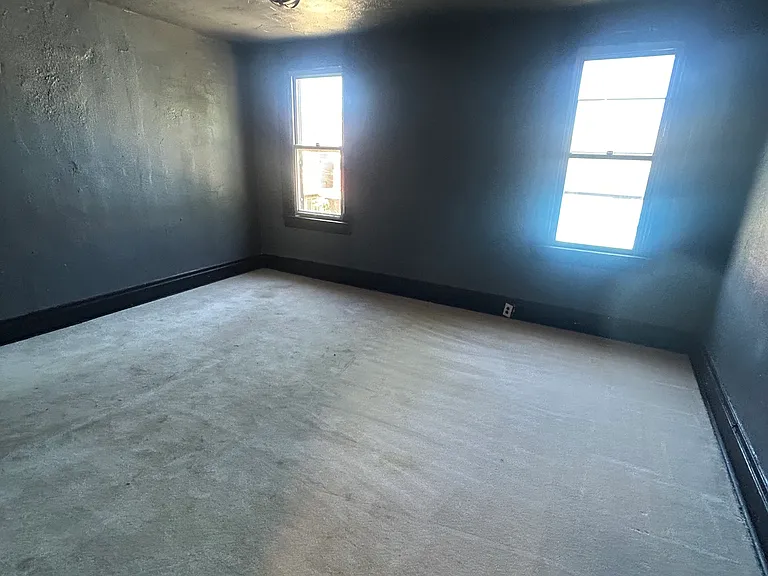 102 Knox Ave — Photo 6