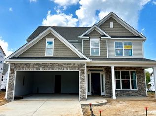 3105 Hayes Village Rd, Kernersville, NC 27405