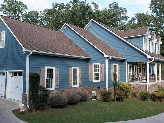 2nd image of 181 Autumn Wood Dr