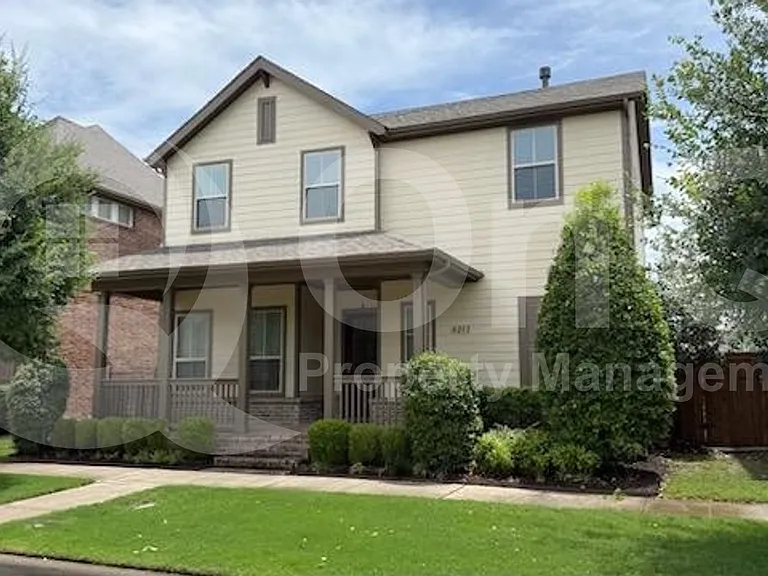 4213 Wellesley Ave — Photo 2