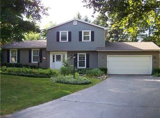 50 Sunderland Trl, Rochester, NY 14624