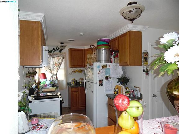 4th image of 47 Lorraine Ave
