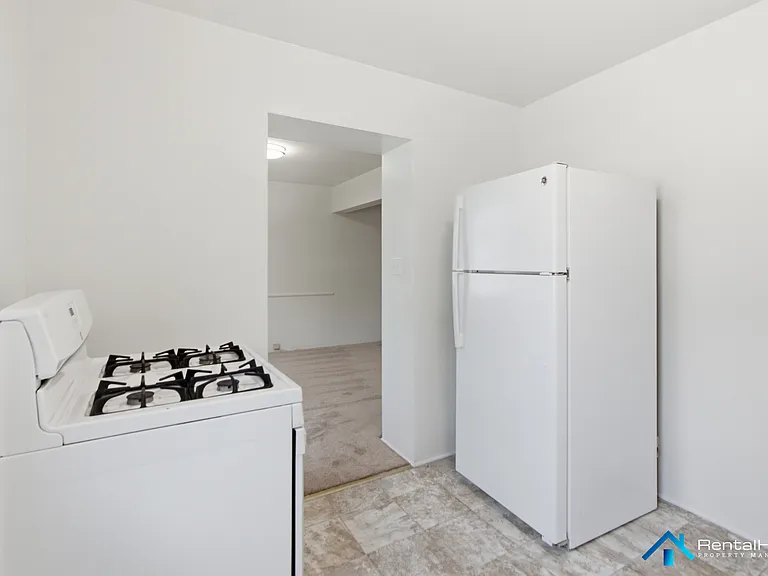 449 N Euclid Ave #G — Photo 6