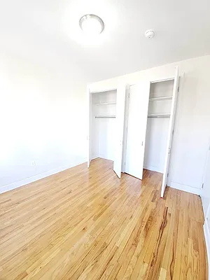 Rented by Smart NY Realty LLC | media 7