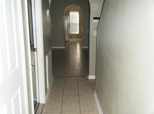 9921 Ashburn Lake Dr, Tampa, FL 33610