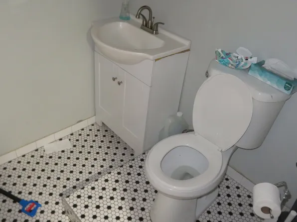 1346 East 65th Street image 6 of 12