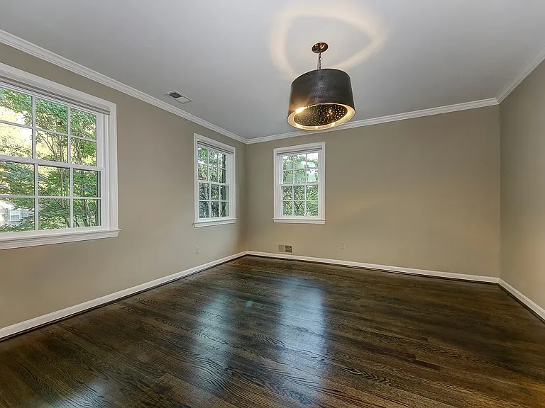 4509 Tournay Rd — Photo 14