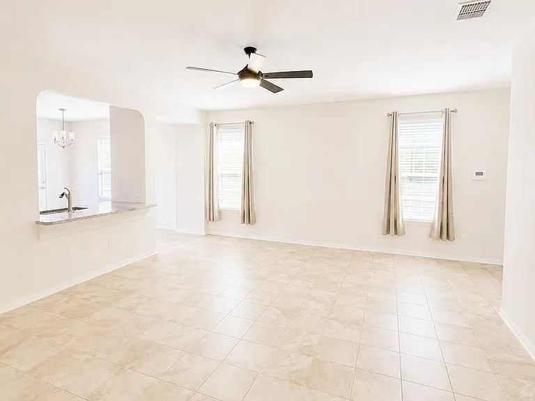 15322 Saber Point — Photo 4