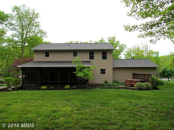 5th image of 859 N Lakewood Dr