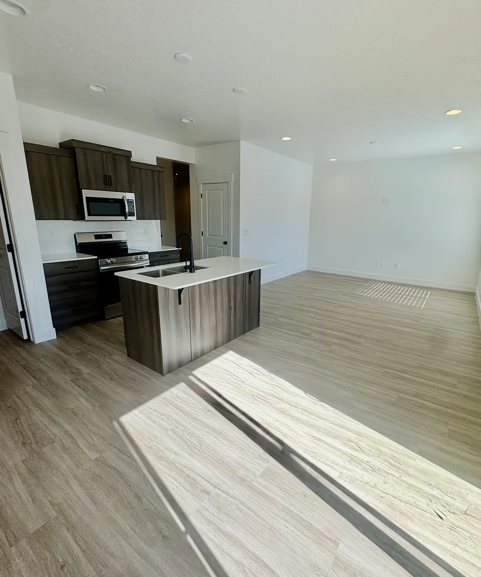 5706 S Weehawken Lane - 1 — Photo 4