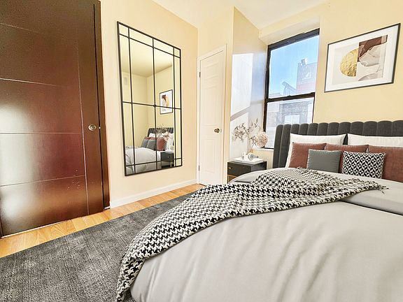 4th image of 961 Columbus Ave #5A
