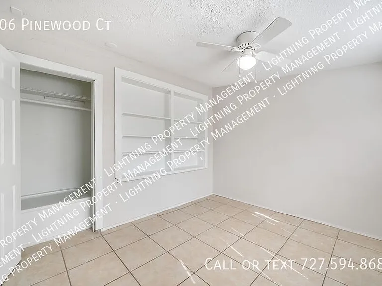 406 Pinewood Ct — Photo 14