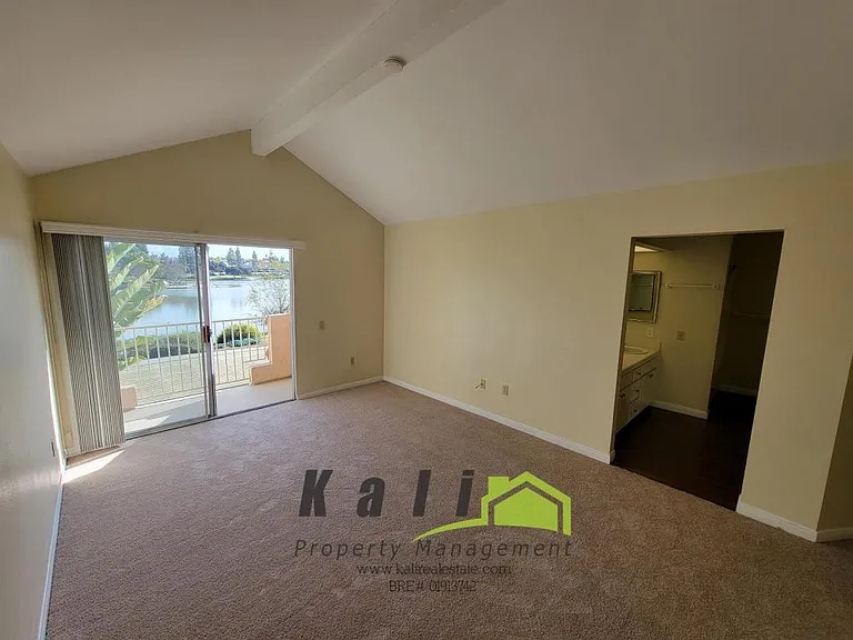 2096 Northshore Dr #C — Photo 13