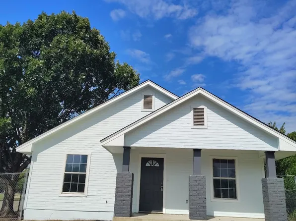 1064 Bransford St, Fort Worth, TX 76104