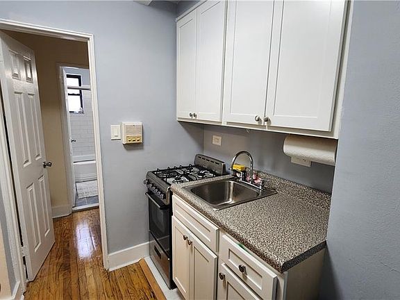 3rd image of 1478 E 28th St APT 1P