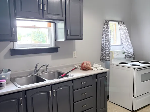 (undisclosed Address), Three Rivers, MI 49093