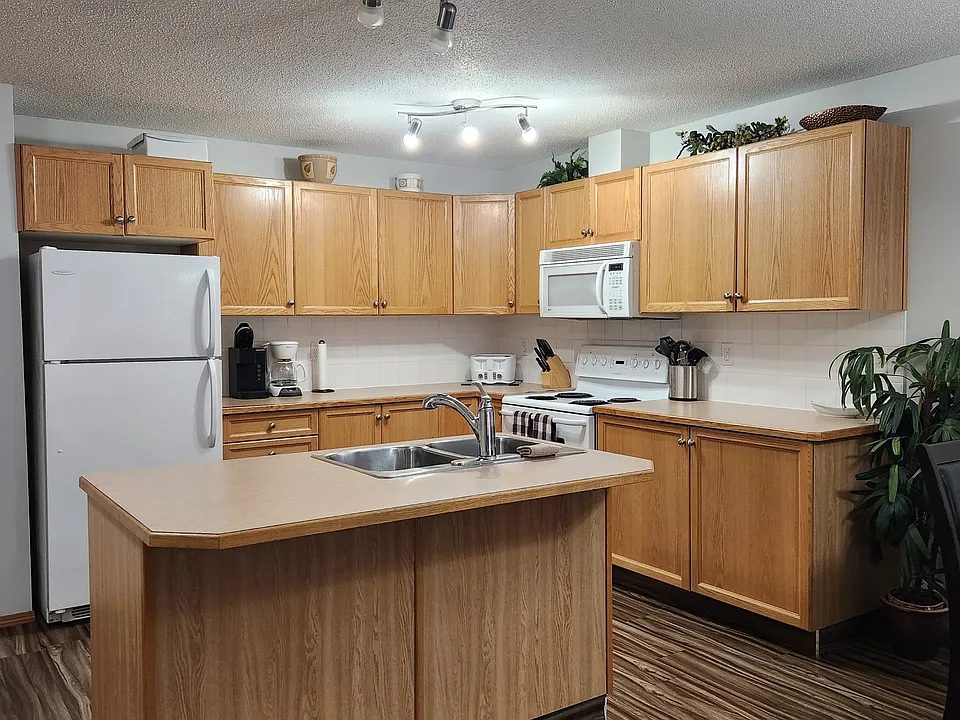 260 Duston St #329
