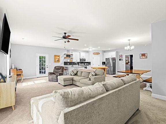 3rd image of 119 Maclor Forest Heights Rd