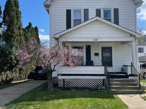 124 Park Ave NW, New Philadelphia, OH 44663