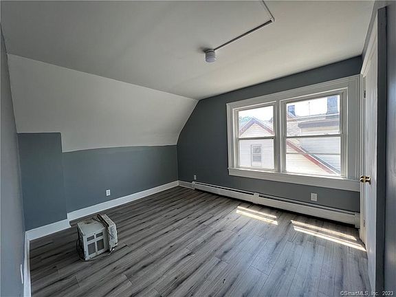 2nd image of 249 Black Rock Ave #3R