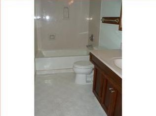 5085 Fairview Rd, Hollister, CA 95023