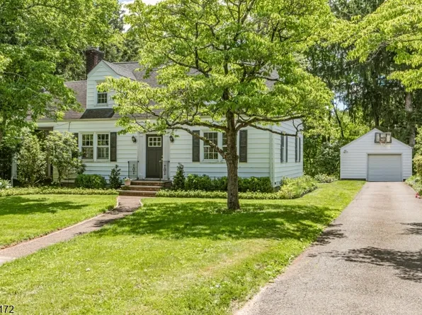 57 Washington St, Rocky Hill Boro, NJ 08558