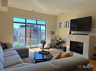 2417 W Erie St UNIT 201, Chicago, IL 60612
