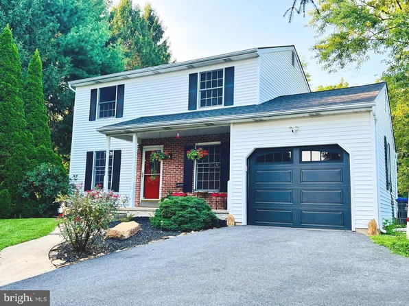 80 Rabbit Run Rd, Parkesburg, PA 19365