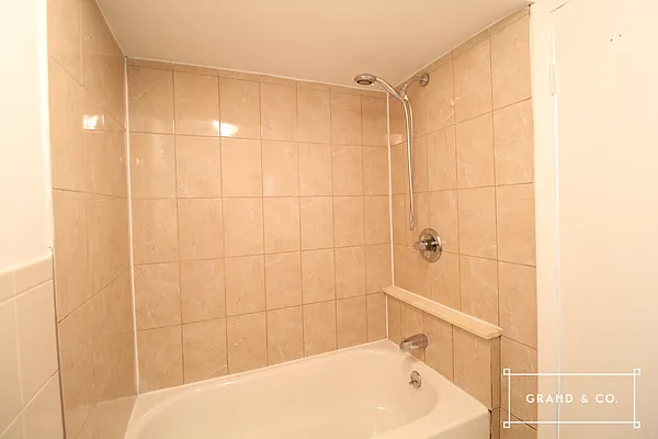 Rented by Grand & Co. | media 24
