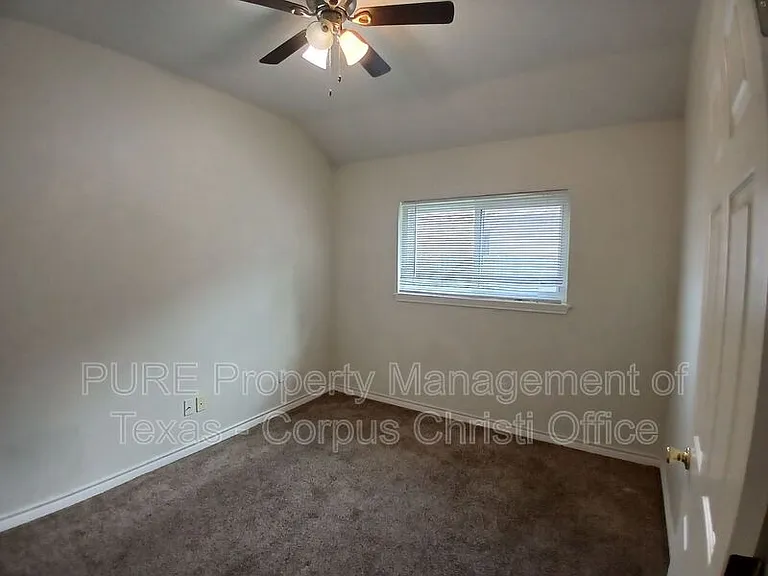 7609 Cold Springs Dr — Photo 27