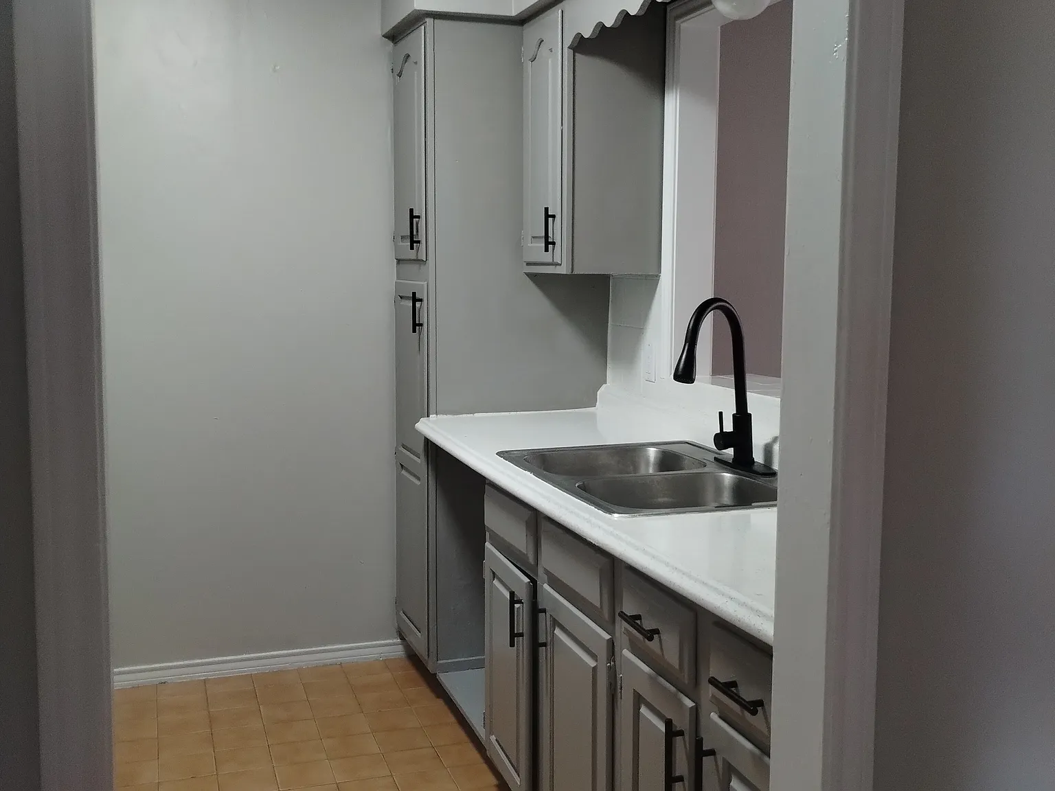 3 bed, 1317 sqft, $1,075 — Photo 4