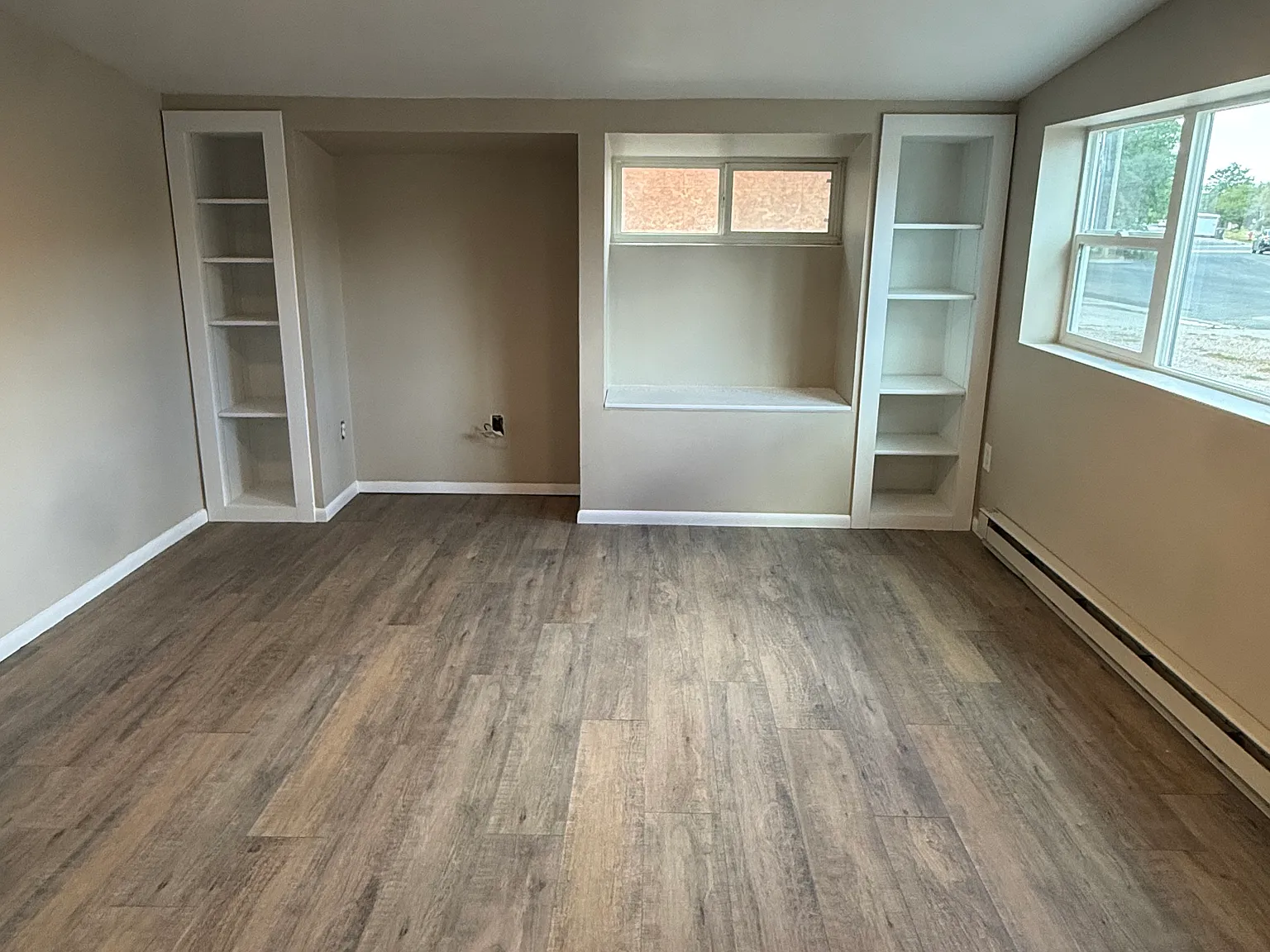 2 bed, $1,600 — Photo 4