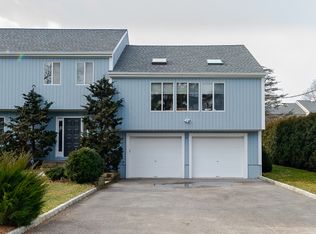 16 Rickbern St, Rye, NY 10580