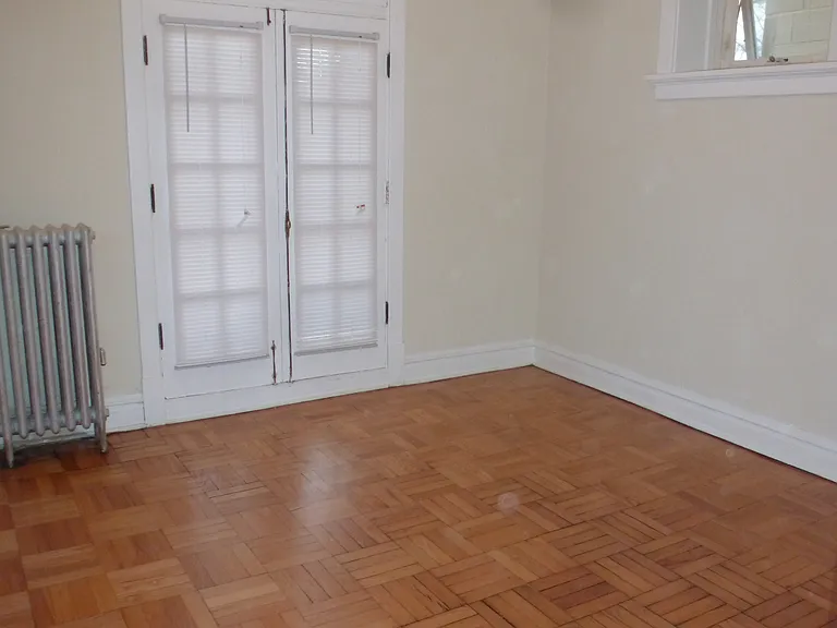 5041 Waterman Blvd — Photo 6