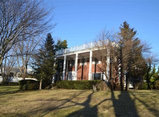 2320 Surrey Ln, Baldwin, NY 11510