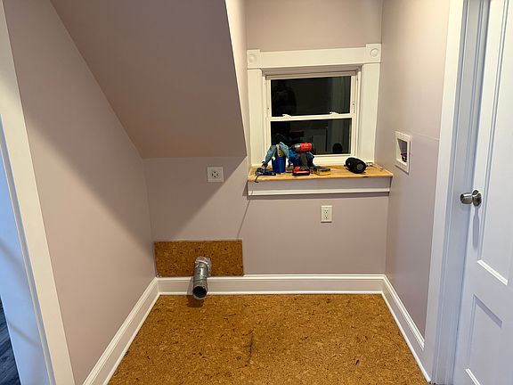 4th image of 3 Crescent St #2