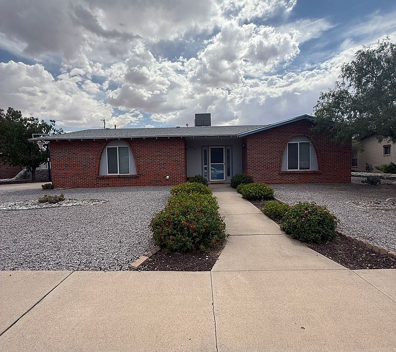 1st image of 2719 Topley Ave