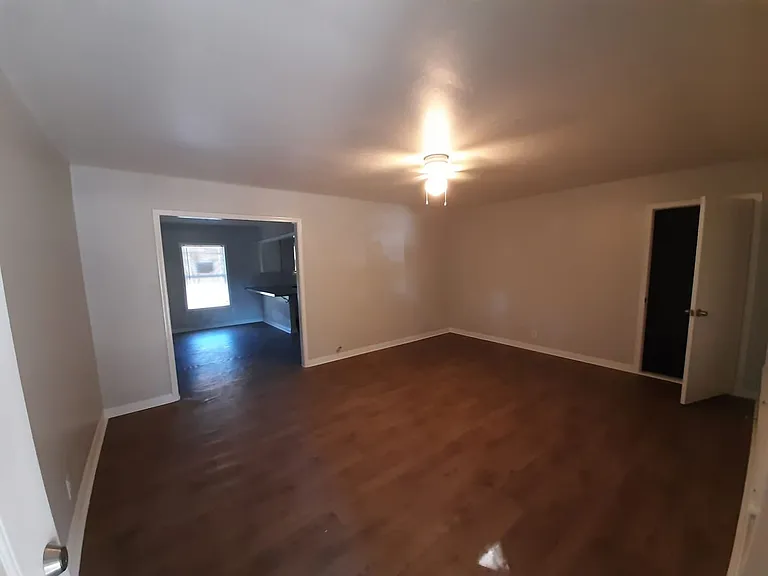 3910 Baldwin St — Photo 5