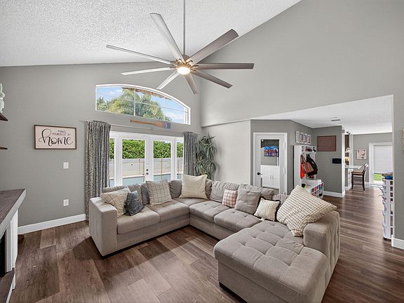 4th image of 5053 Prairie Dunes Village Circle