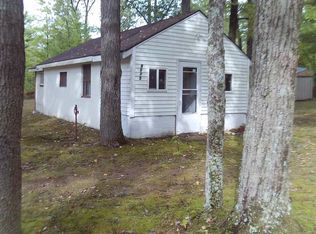 9015 N Cornwell Ave, Harrison, MI 48625