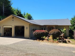 560 Scholfield Ridge Rd, Reedsport, OR 97467